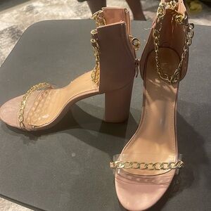 Nicole Miller Pink Heels with gold chain design